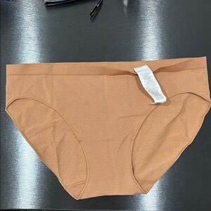 NWT 2 pc Bravado Women’s Underwear 2 pairs Medium Large Brown Comfort